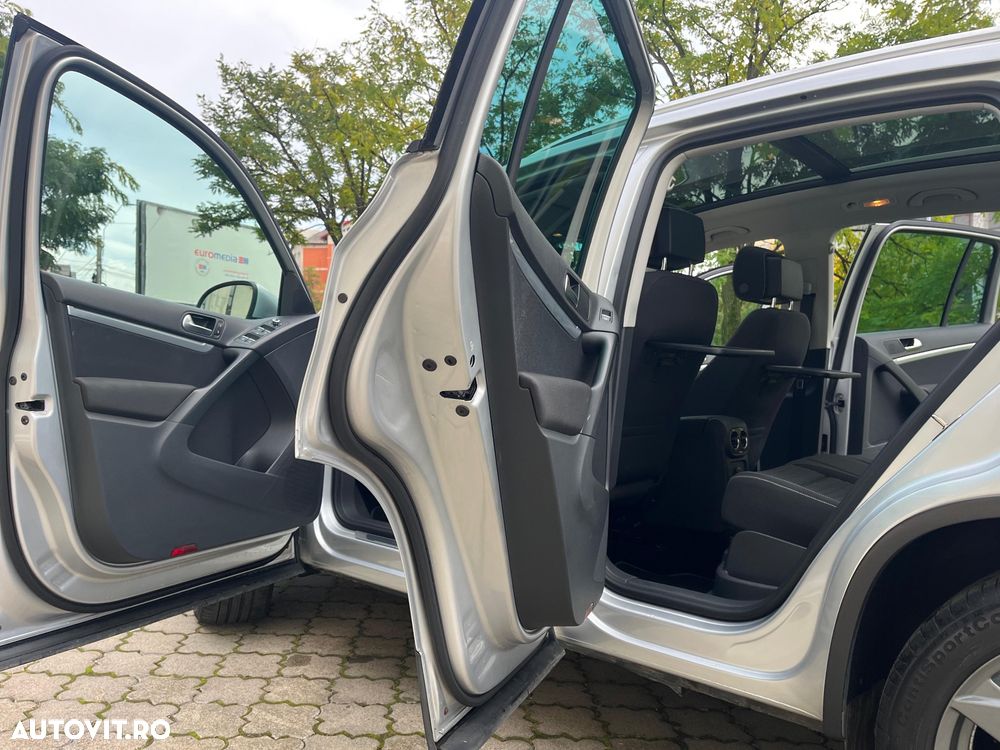 Volkswagen Tiguan 2.0 TDI DPF 4Motion BlueMotion Technology DSG Cup Sport & Style - 23