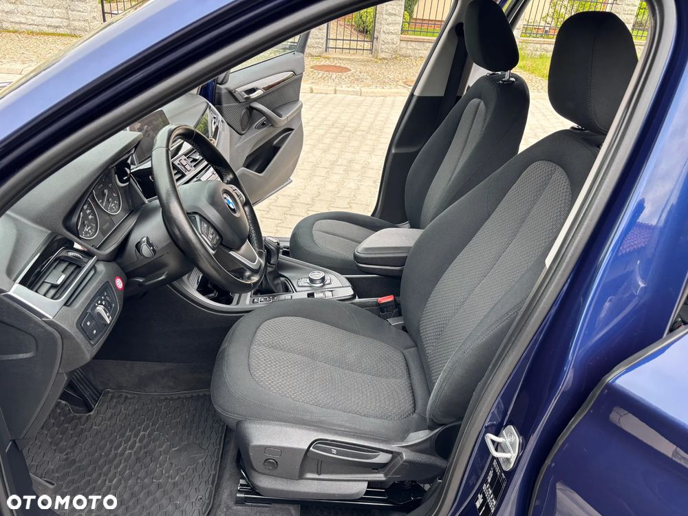 BMW X1 sDrive18d Advantage - 12