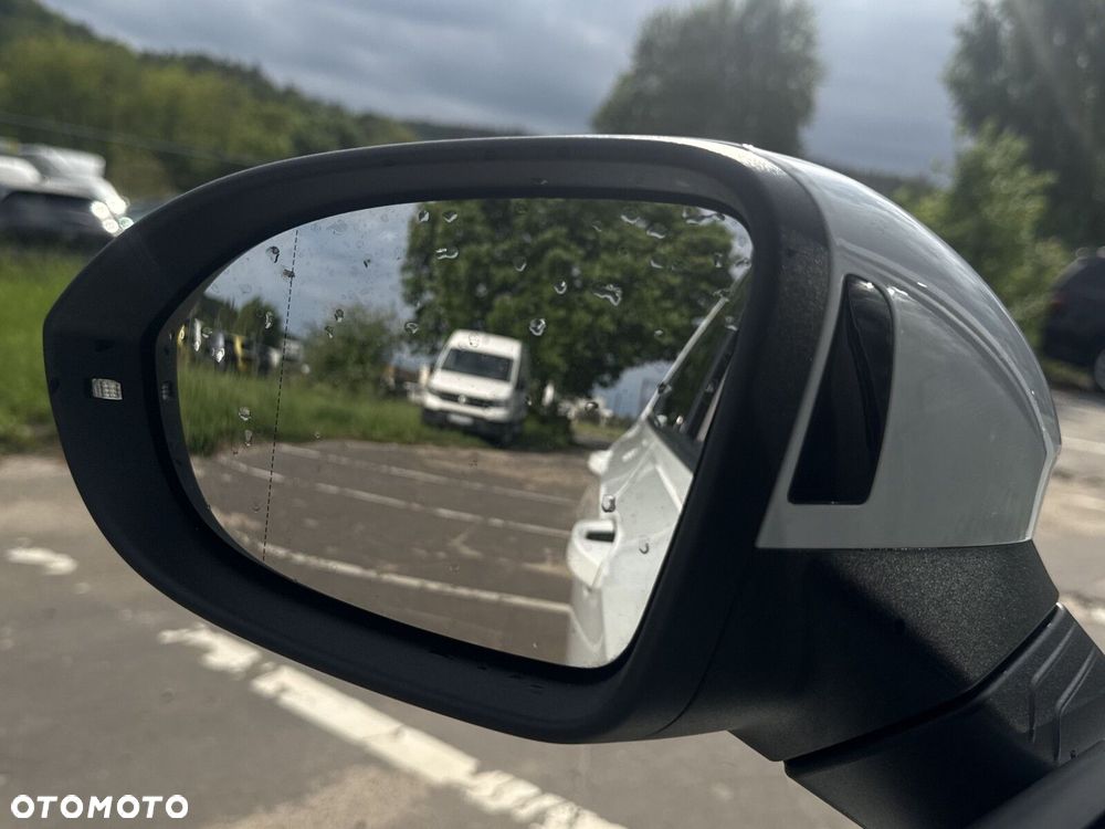 Volkswagen Golf 1.5 eTSI mHEV R-Line DSG - 36