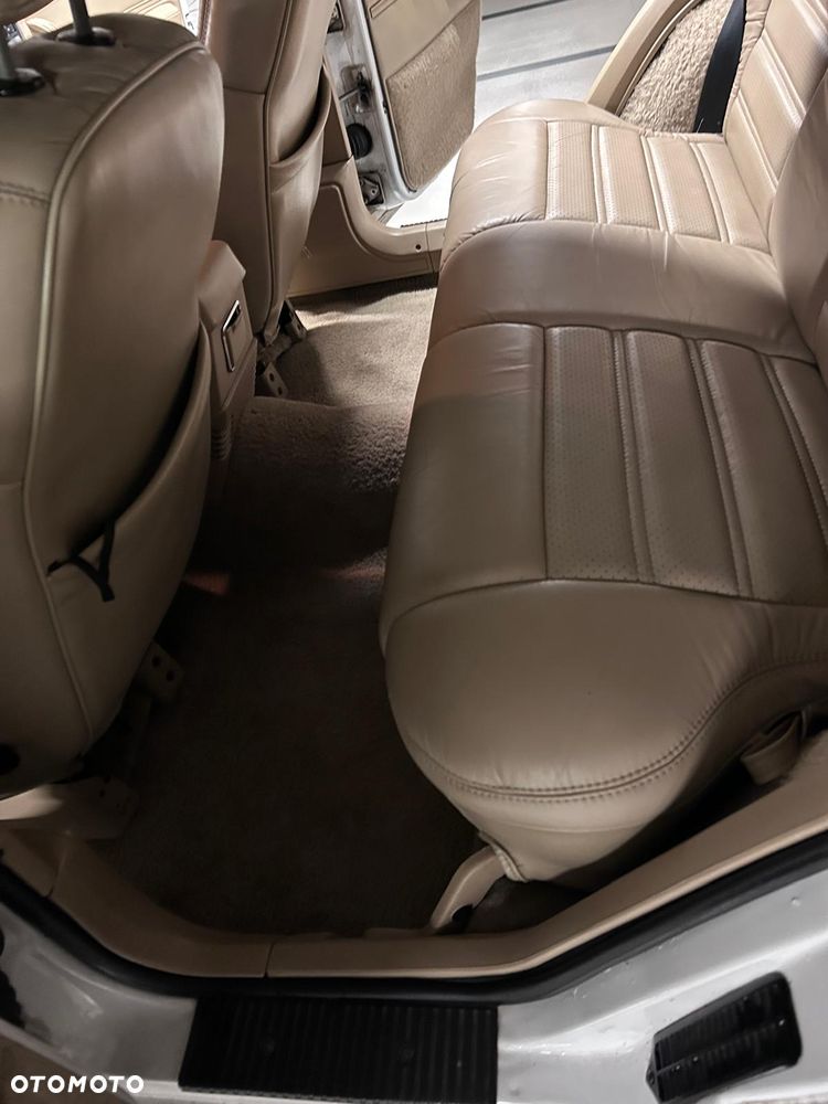 Jeep Cherokee 4.0 Limited - 19