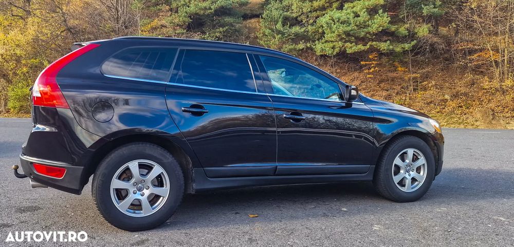 Volvo XC 60 D5 AWD Aut. Momentum - 2