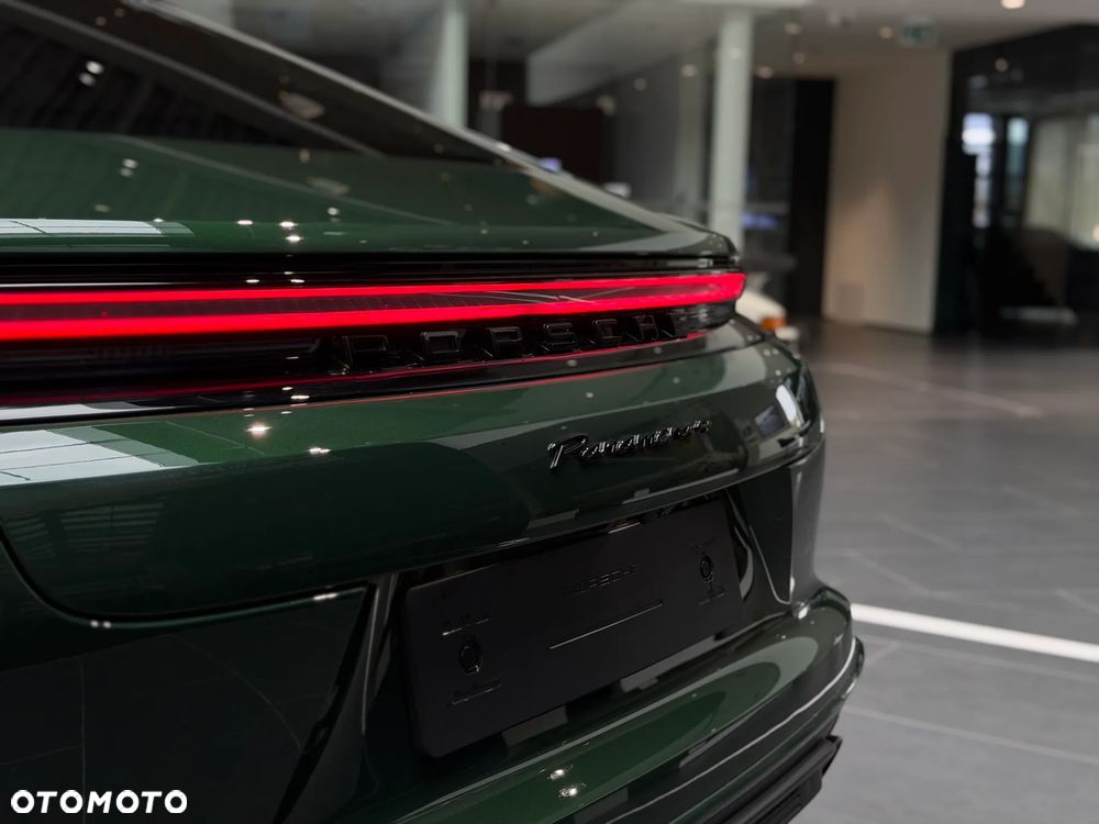 Porsche Panamera 4 E-Hybrid PHEV - 12