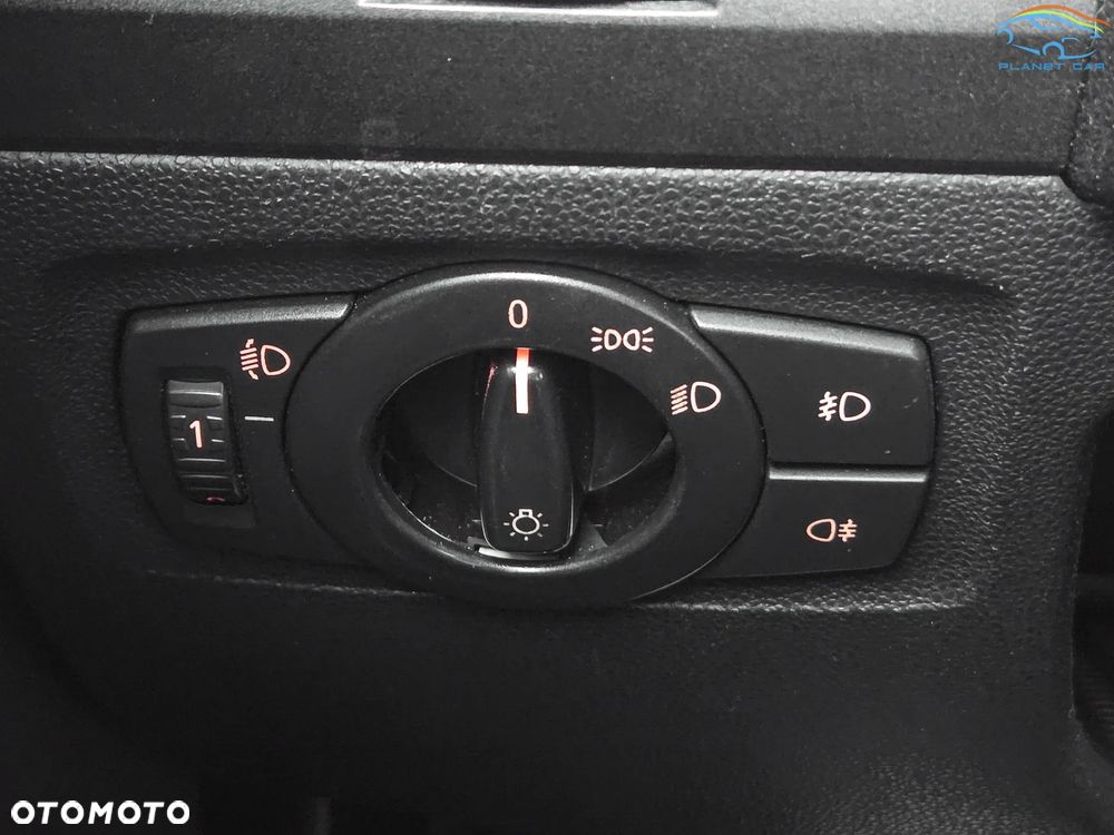 BMW Seria 1 118d - 26