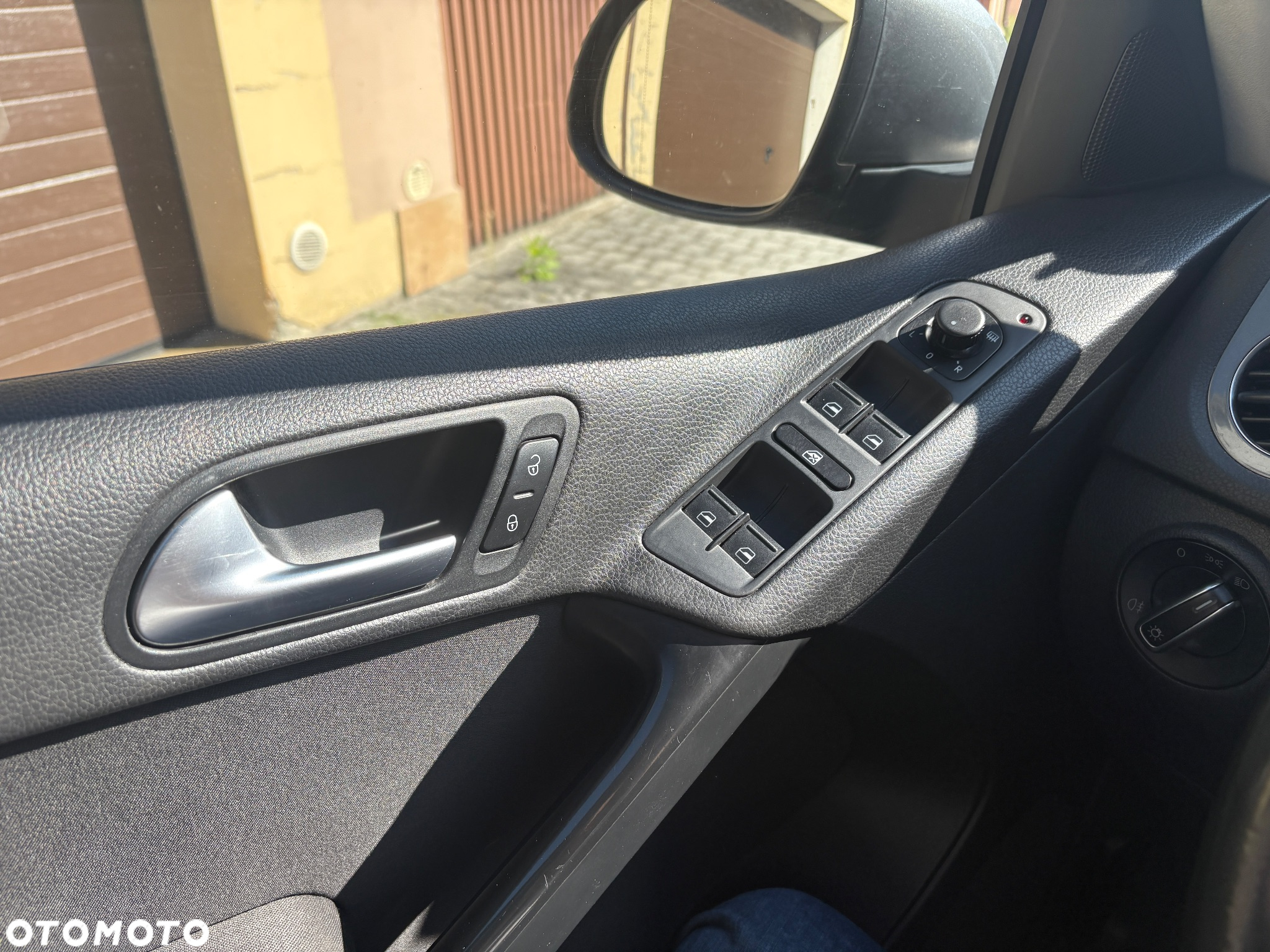 Volkswagen Tiguan - 11