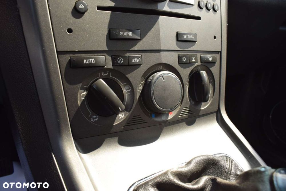 Opel Antara - 35