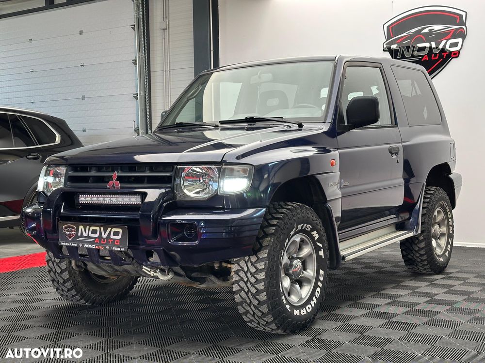 Mitsubishi Pajero Metal Top 2.5 TD GL - 1