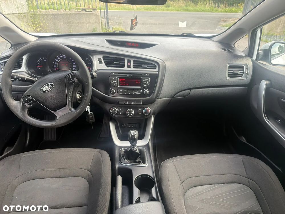 Kia Ceed - 5