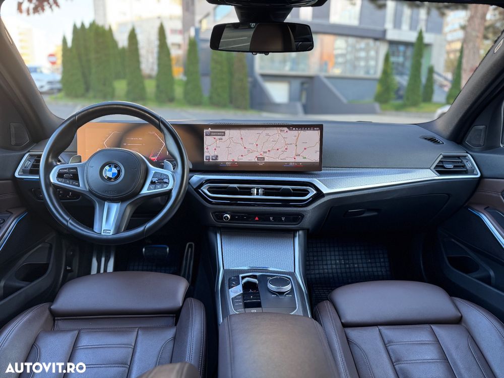 BMW Seria 3 330i xDrive AT - 12