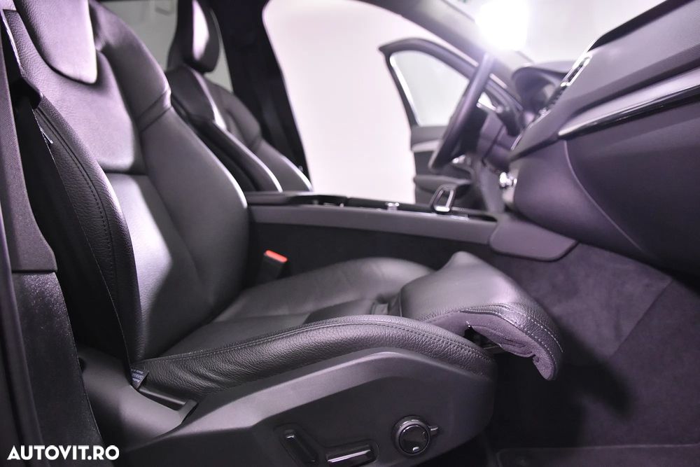 Volvo XC 90 - 12
