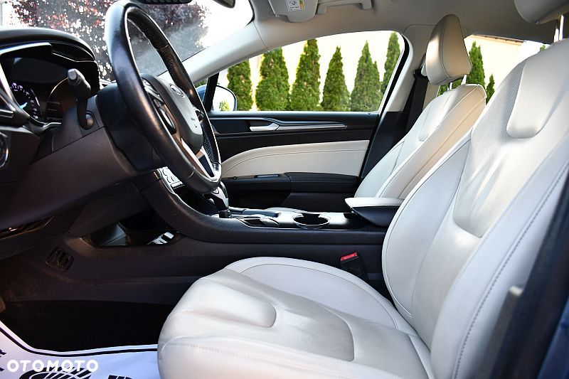 Ford Mondeo 2.0 Hybrid Titanium - 10