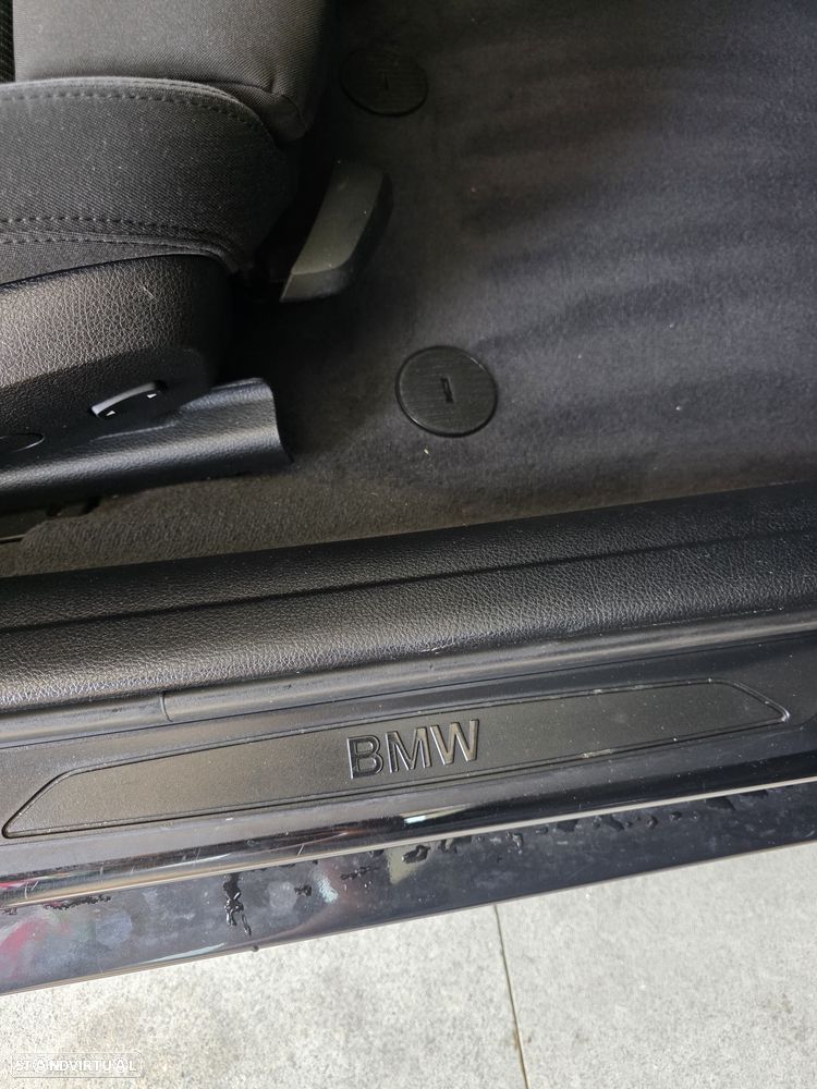 BMW 320 i Pack M Auto - 15