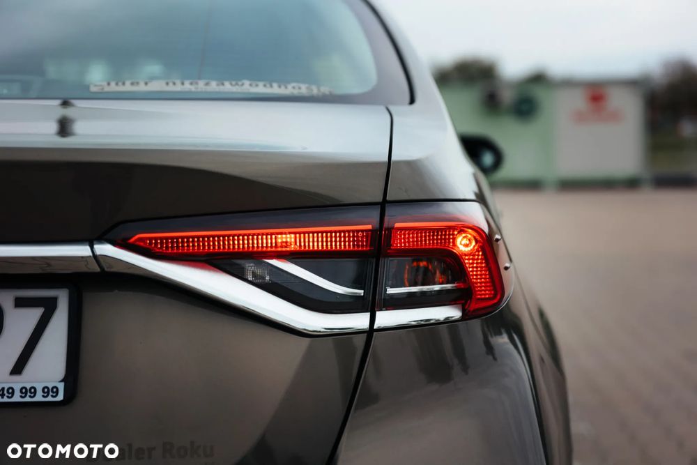Toyota Corolla - 10