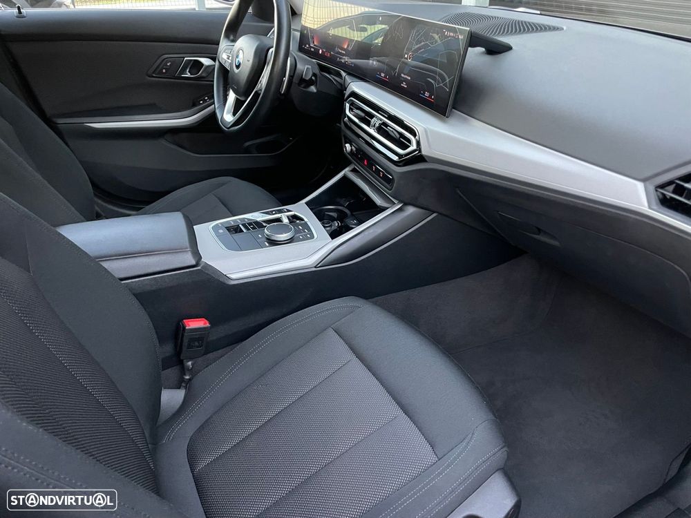 BMW 318 d Touring Auto - 10