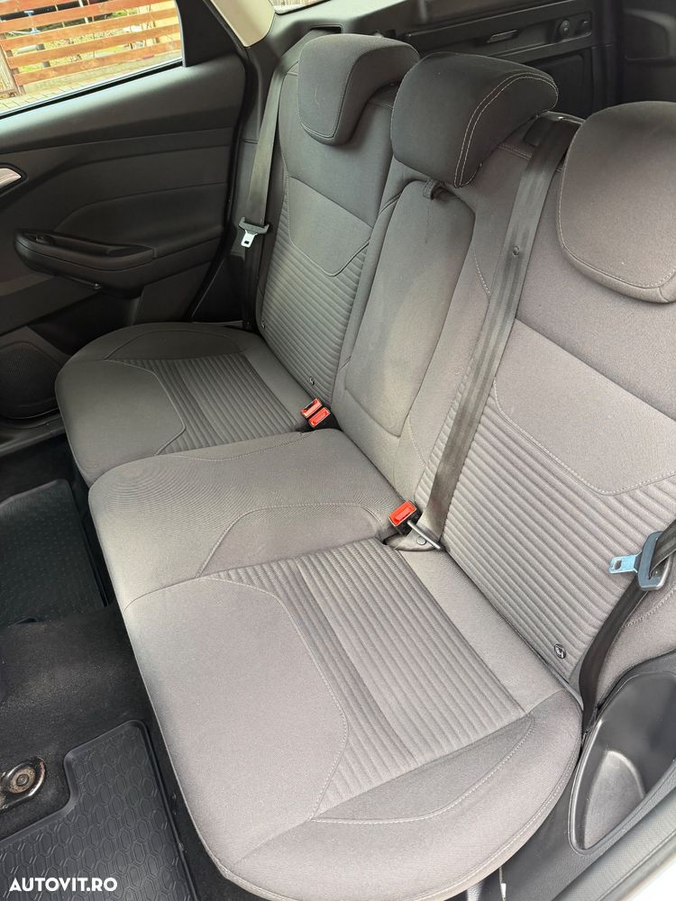 Ford Focus 1.0 EcoBoost Titanium - 16