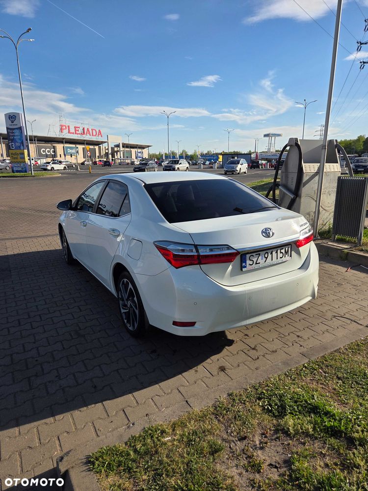Toyota Corolla - 3
