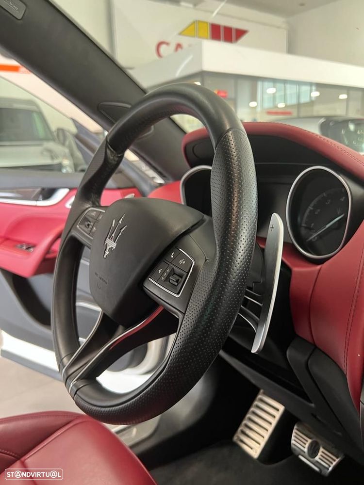 Maserati Levante - 23