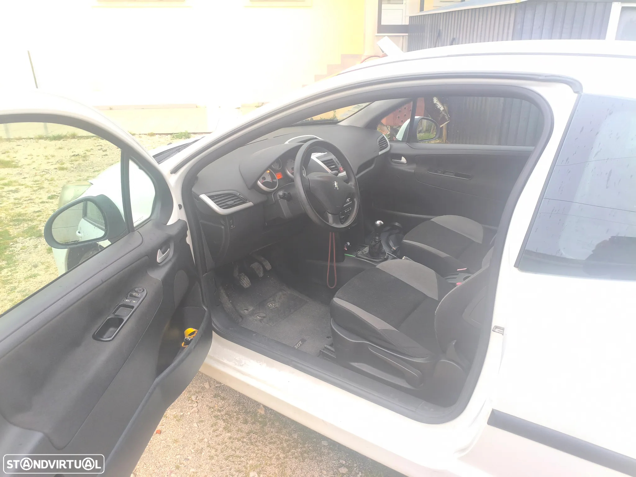 Peugeot 207 1.4 HDi Urban - 4