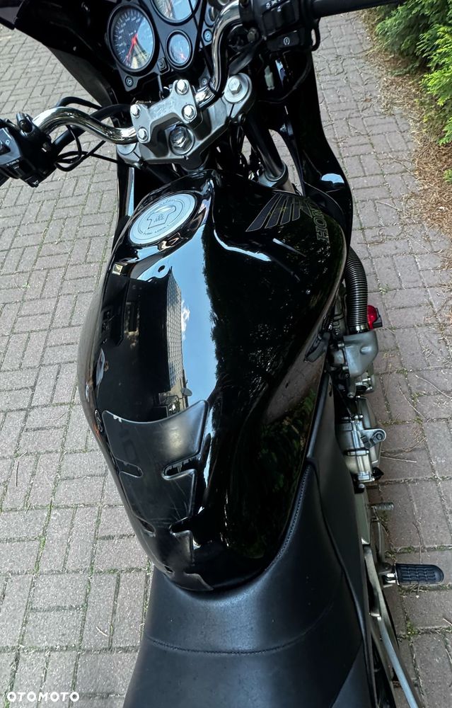 Honda Hornet - 15