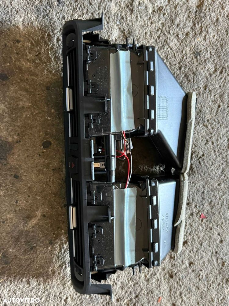 Grila guri ventilatie ac centrala oem originale BMW seria 6 F06 F12 F13 - 3