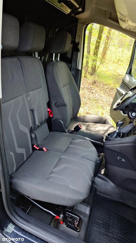 Ford Transit Connect - 12
