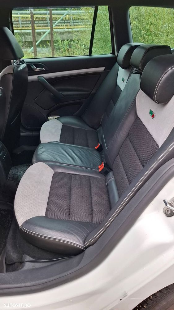 Skoda Octavia 2.0 TFSI RS DSG - 6