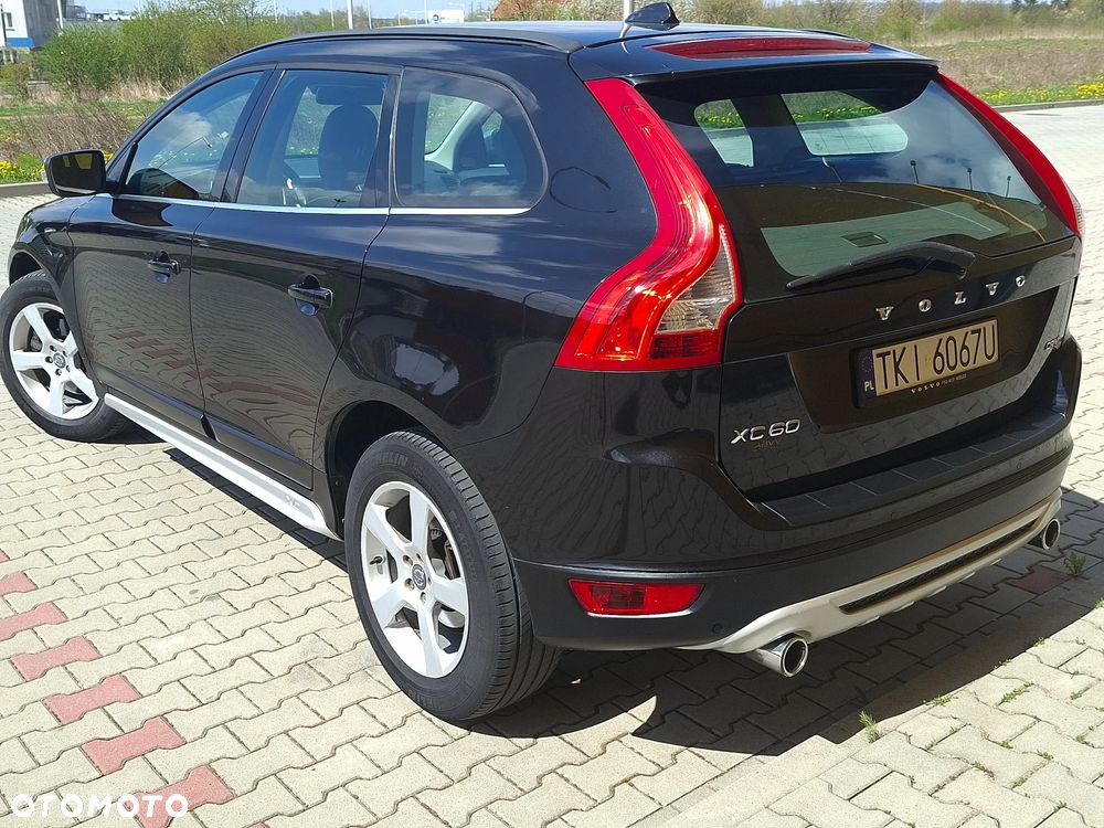 Volvo XC 60 D4 RDesign - 9