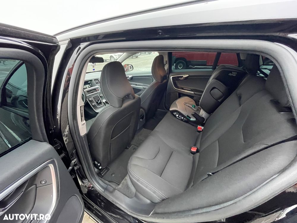 Volvo V60 D2 Kinetic - 12