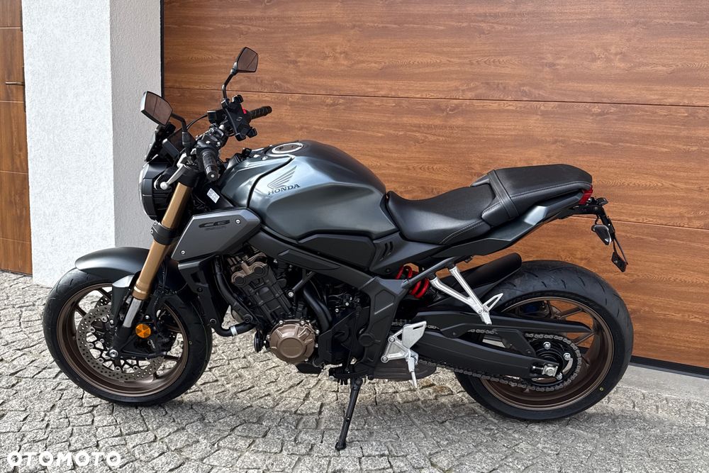Honda CB - 17