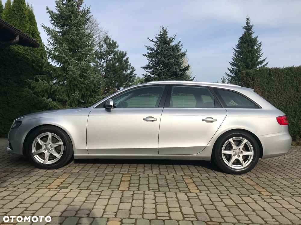 Audi A4 Avant 2.0 TDI DPF Ambiente - 17