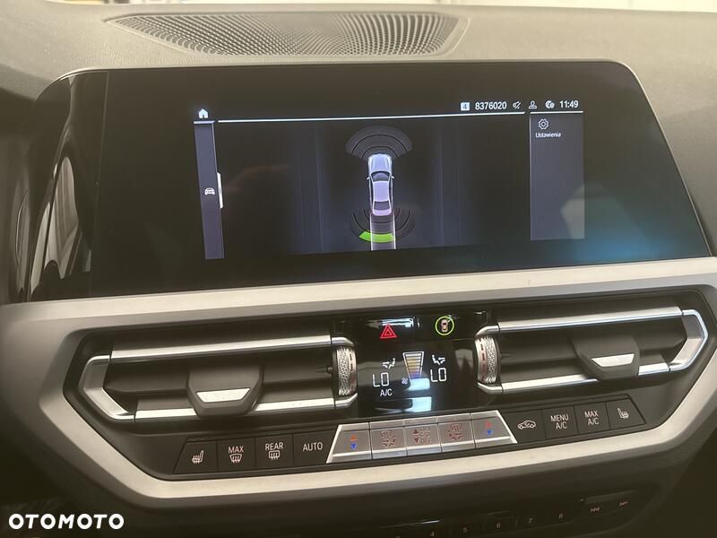 BMW Seria 3 318i - 16