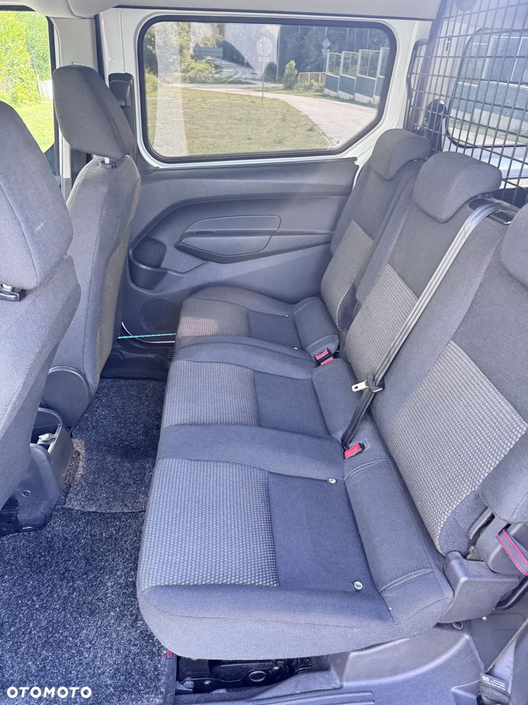 Ford Tourneo Connect Grand - 6
