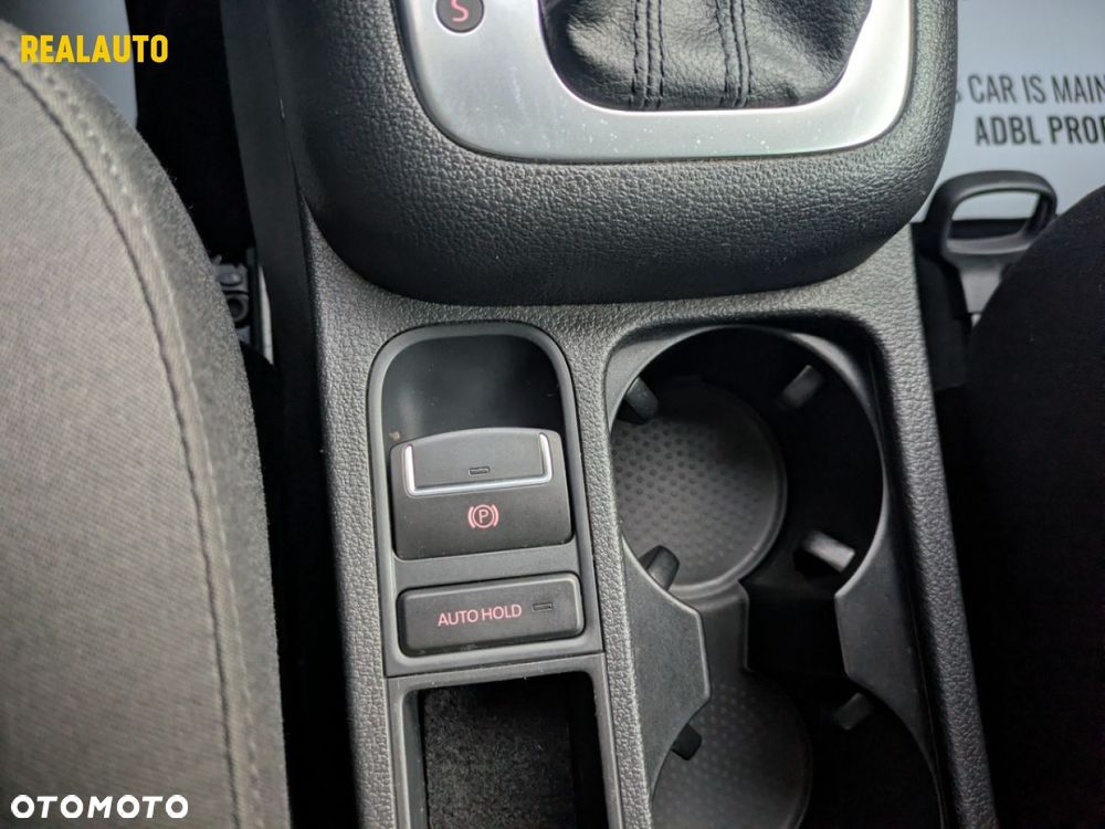 Volkswagen Tiguan - 11