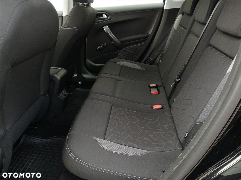 Peugeot 2008 1.2 Pure Tech Active - 9