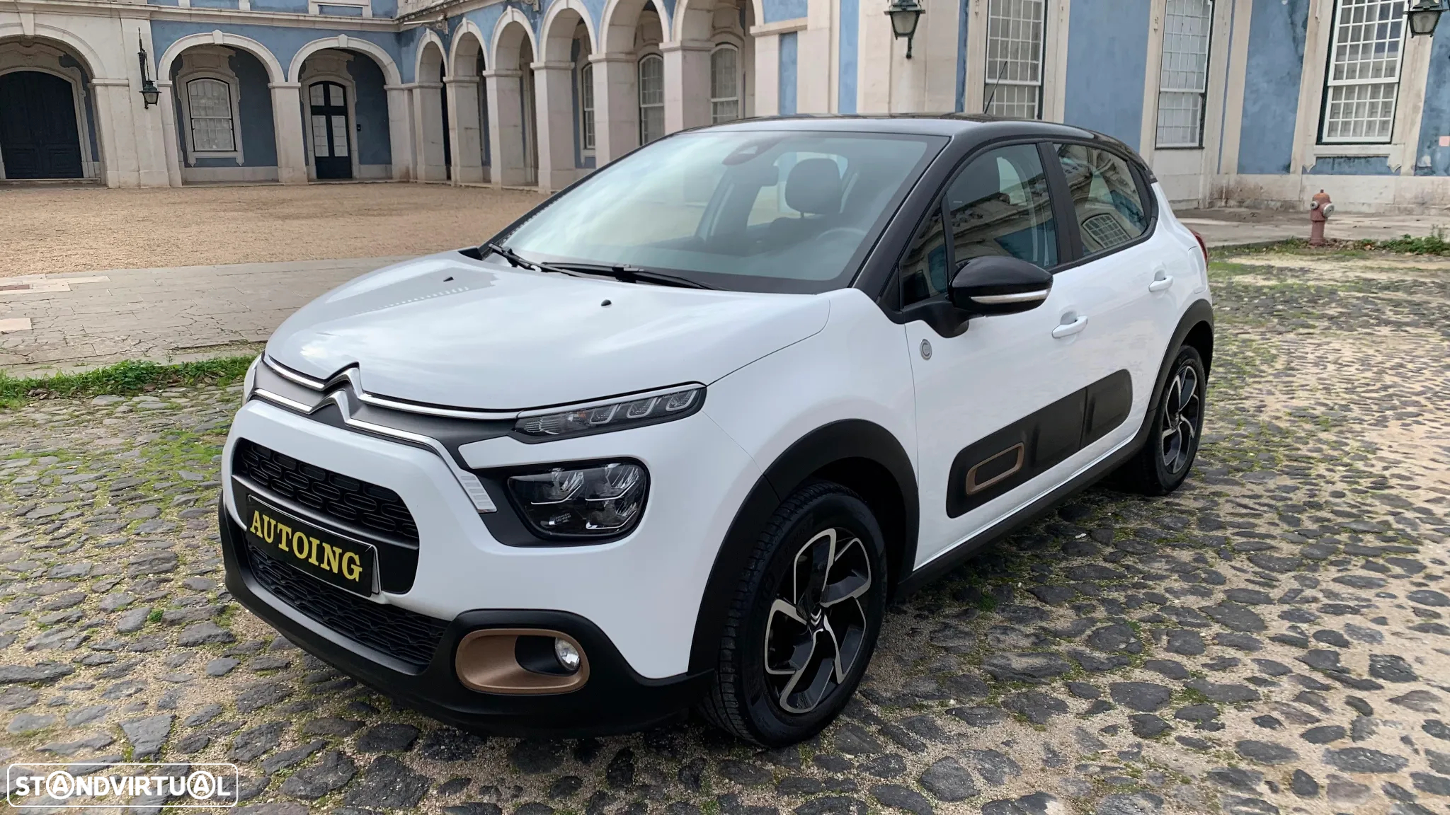 Citroën C3 1.2 PureTech C-Series - 2