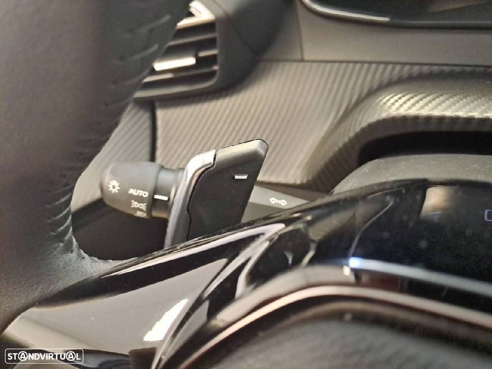 Peugeot 208 1.2 PureTech Allure EAT8 - 14