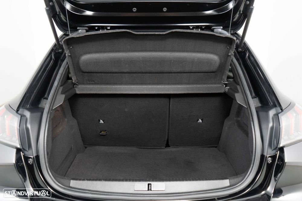 Peugeot e-208 50 kWh Allure - 12
