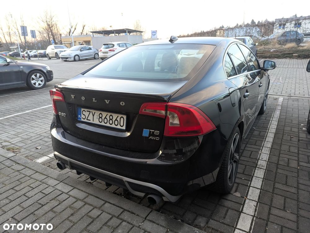 Volvo S60 T6 AWD R-Design - 5