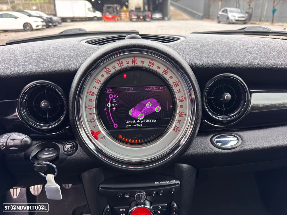 MINI 3 Portas Cooper SD - 24