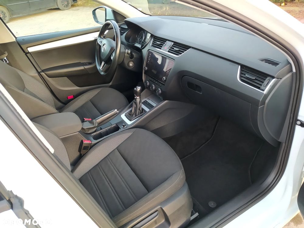 Skoda Octavia 1.6 TDI Ambition - 16