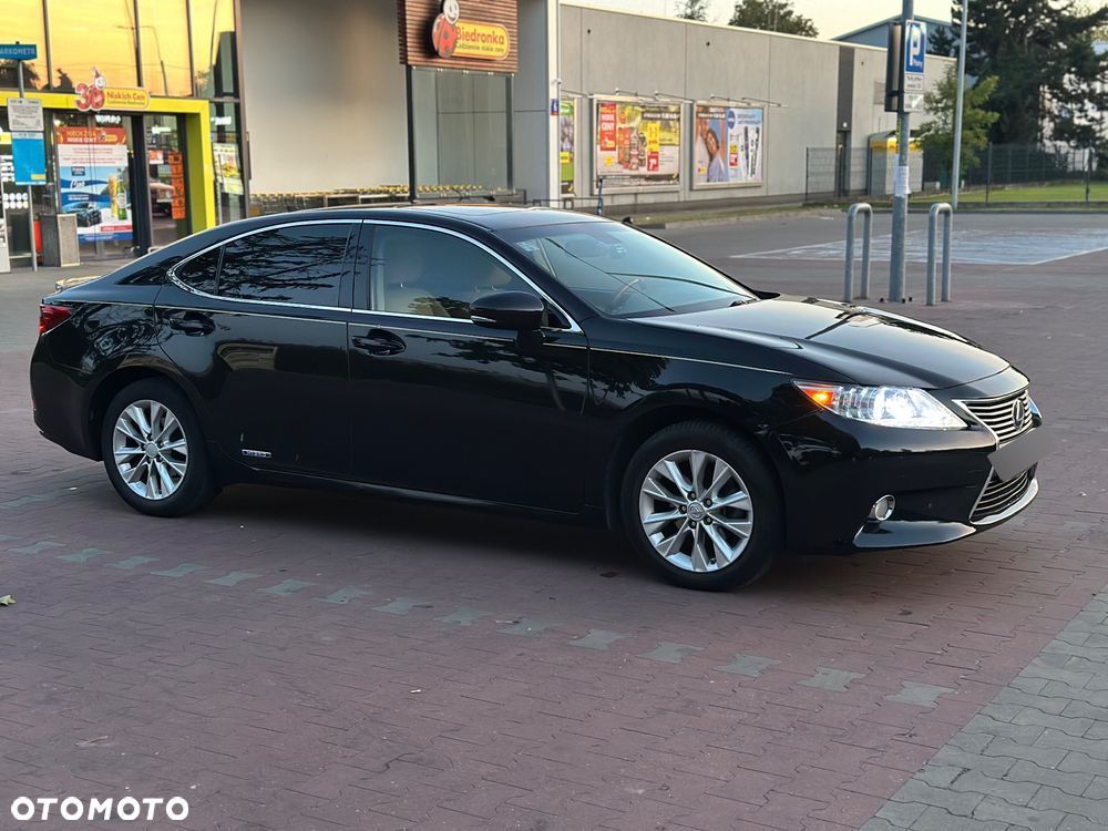 Lexus ES 300h Business Edition - 1