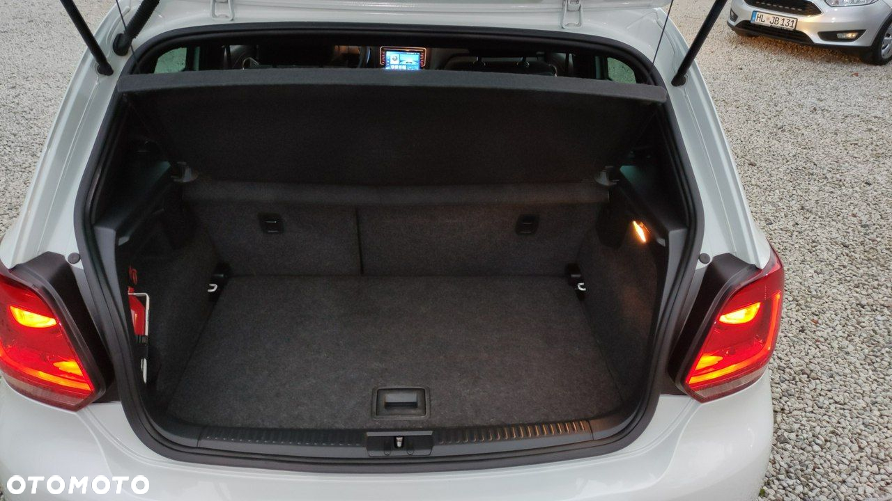 Volkswagen Polo - 28