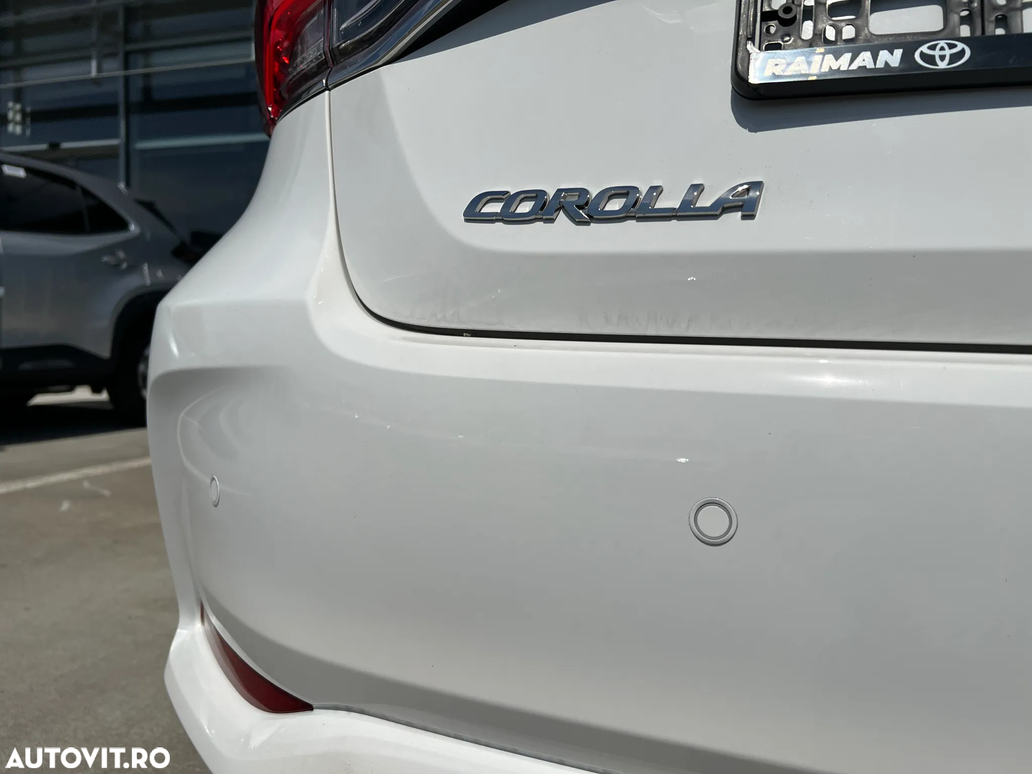 Toyota Corolla 1.8 HSD Business - 17