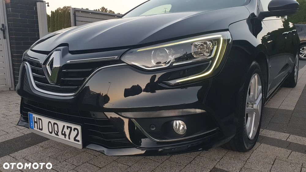 Renault Megane BLUE dCi 115 BOSE EDITION - 11