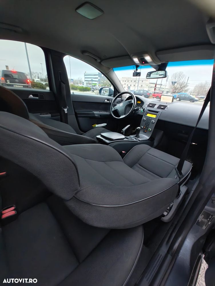 Volvo S40 1.6 D Momentum - 6