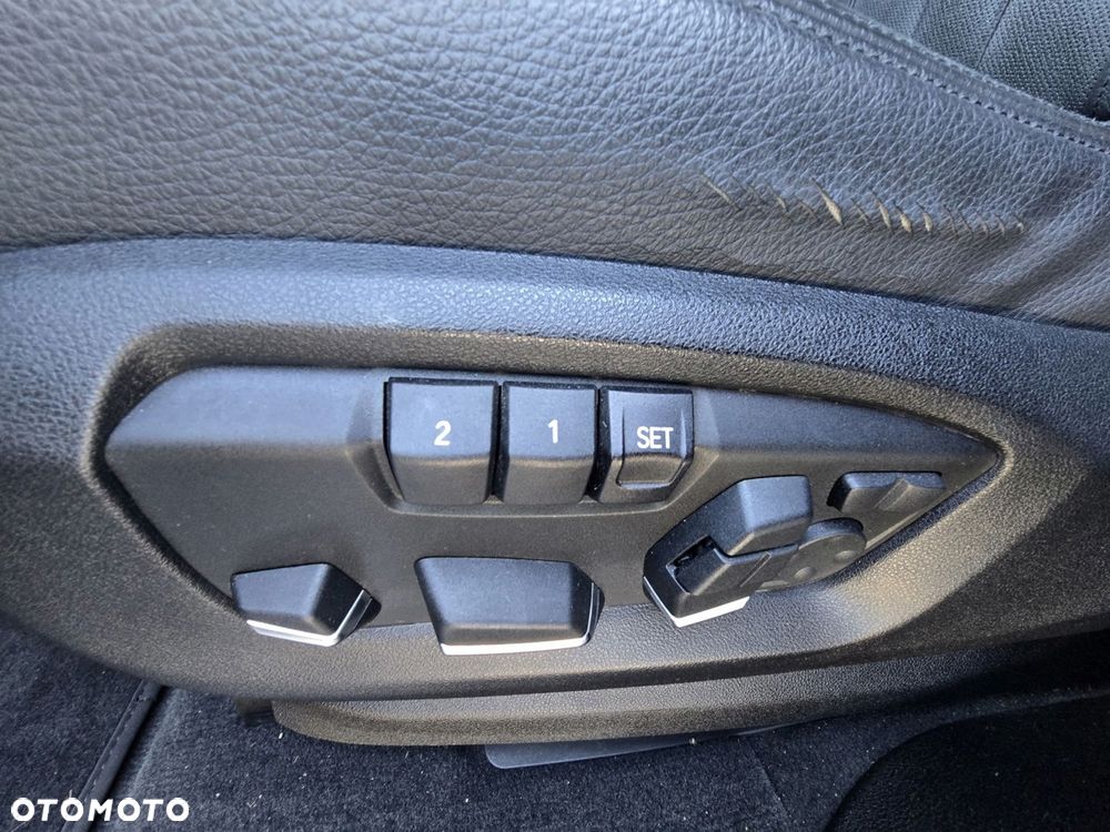 BMW X6 xDrive30d - 26