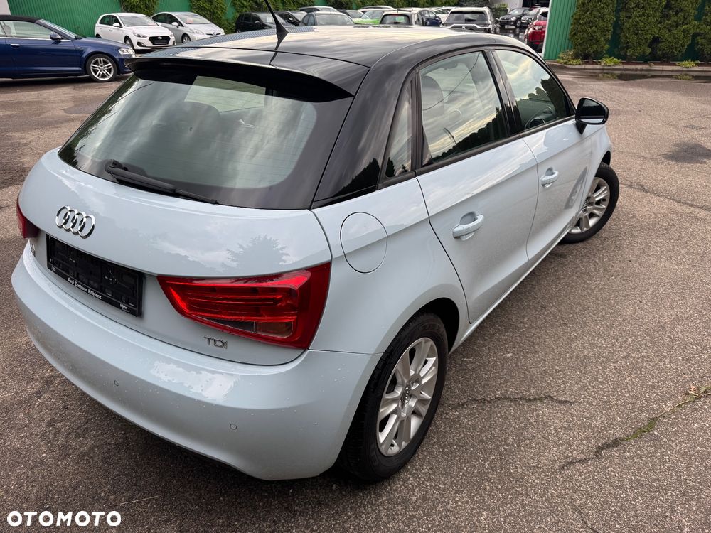 Audi A1 Sportback 1.6 TDI S line edition - 32