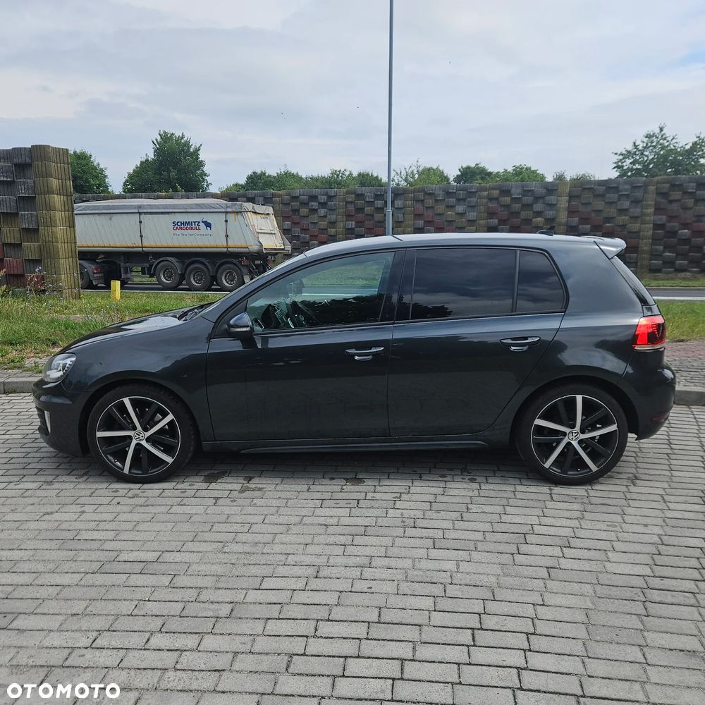 Volkswagen Golf - 5