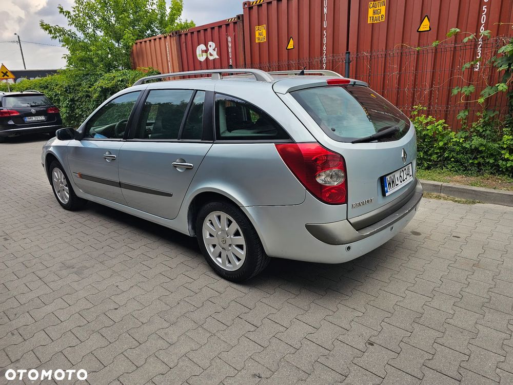 Renault Laguna Grandtour 1.8 Privilege - 4