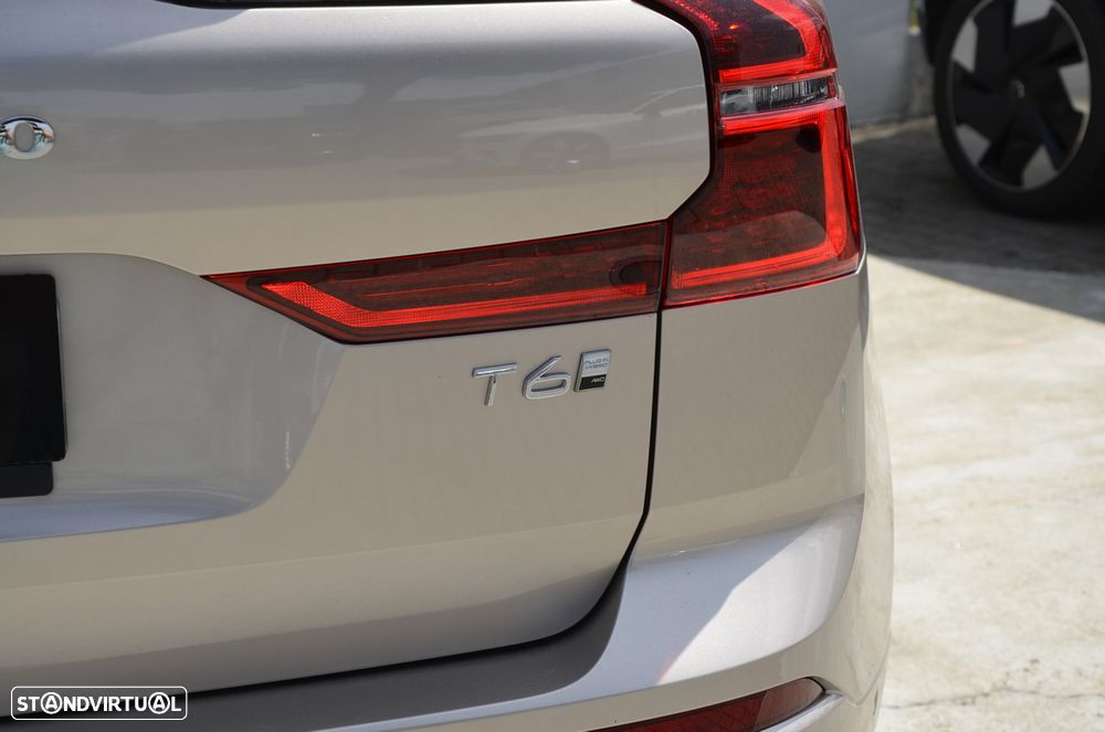 Volvo XC 60 2.0 T6 PHEV Plus Dark AWD - 37