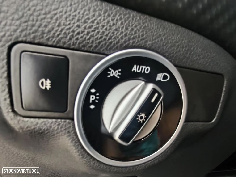 Mercedes-Benz A 180 (BlueEFFICIENCY) AMG Sport - 52